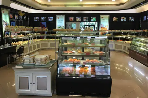 Lola's Cupcakes photo 3